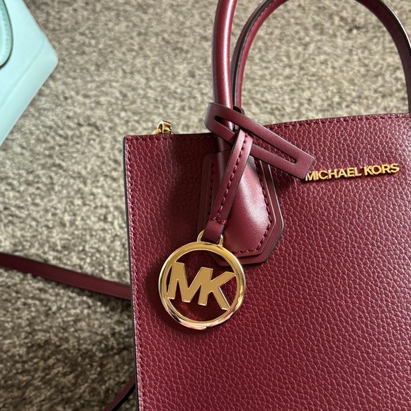Michael Kors burgundy crossbody - Picture 7 of 7